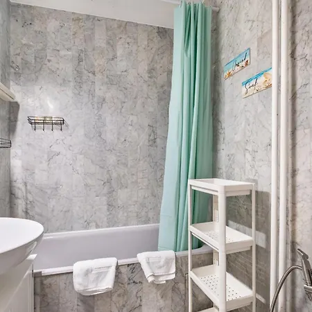 Appartement Jlp Tanit Gebal Climatise Antibes